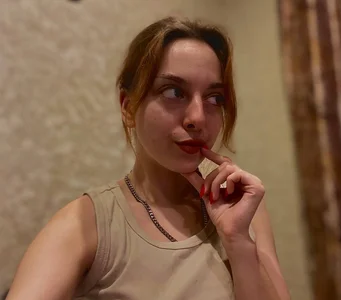 Red queen🌹🙋‍♀️👑 od JoslynContrera  snímek