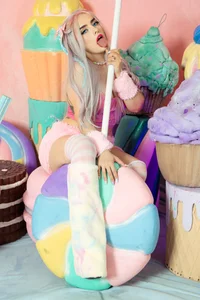 A Sweet Danger 🍭🎃 od _giggy_2  2 snímek