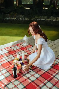 Madie__collins One afternoon with me 🍂🥂🍾 Immagine  3