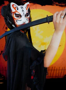 tatty_wilsonの💋 Warming up for a wicked Halloween night 🔥の 5枚の写真