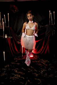 SkylerBloomm Halloween girl 😈 Foto 9