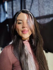 byanabrown Through the window - byanabrown Pic