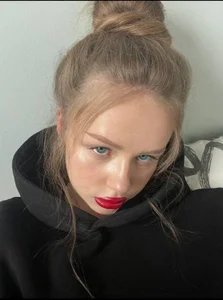 SonyaKisses's XXX Nude Photo 2