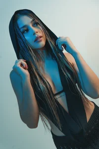 AmyDavis_ GLOOM Pic 4