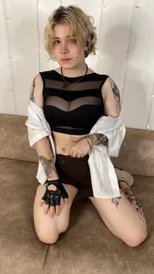 Alex_Howell Public Immagine  3