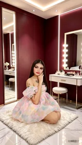 Sabrina like a princess👸 de Sabrina_Bri24  2 photos