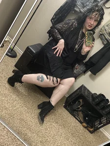 Thiccums-the-Goddess's photo