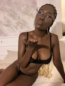 Tahira_21_ sexy tahira Pic 3