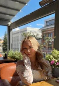 DeidreSpontak Cute girl Pic 2