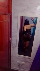 KIRALILI Public Bilde