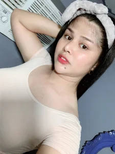 AttractiveMistressNatural Selena 💕图片 9
