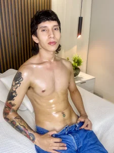 JacoboSwam: sweaty boy ( 6 фото)