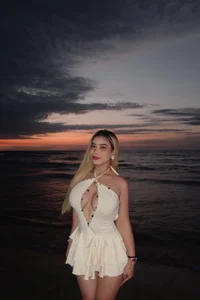 SushiPinayTS SUSHI HOT BEACH PICS Foto 3