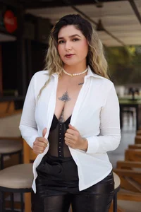 MelanyVegasのLady in whiteの 4枚の写真