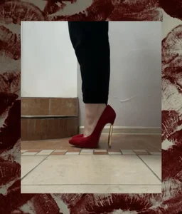 𝐌𝐲 𝐡𝐞𝐞𝐥𝐬👠 od AlmaSound  3 snímek