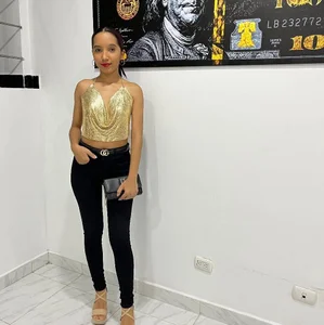 Vanesa de hotlittleones18  2 photos