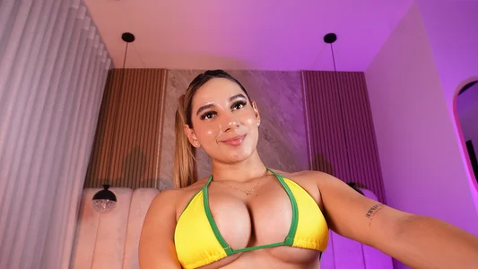 Zdjęcia celeste_moonx You can't imagine how sexy you look right now.😎👅:  3