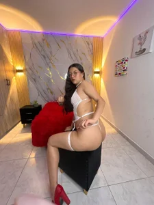 SEXY LOVE de babylexi18  2 Imagens