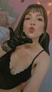 emilyharrix: Wet kisses 💋💋💋💋💋💋💋 ( 7 фото)