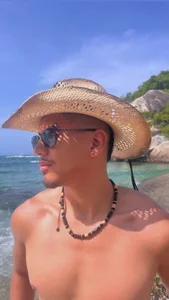 Aaronfox_x pleasant weekend Pic