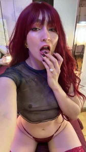 horny girl 🔥 de CleoDemon  photos