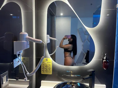 Lunaa_Gem11 DO YOU WANT TO HAVE FUN WITH ME AT THE MOTEL?💦 사진