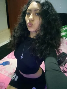 Camila_LS Public Pic 2