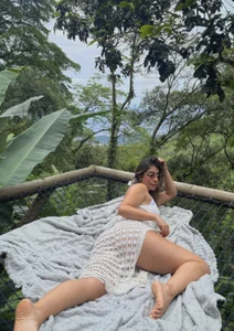 sara_calderon Connection with mother earth 🍃 Immagine  4