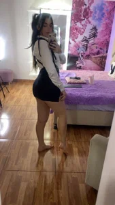 _Megganrose_ Public slika 5