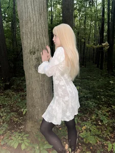 YukiMisa mysterious girl in white Pic 5