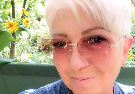 Public od LovelyHelena  7 snímek