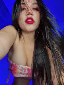 Kisss meeee 🥰🍒 od emma_smile  2 snímek