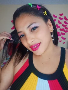 roxane- casual and sexy Pic 4