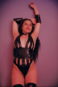 Hannamariana sexy girl leather Pic 5
