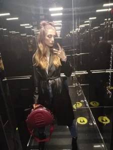 AnyaLobbのPublicの 9枚の写真