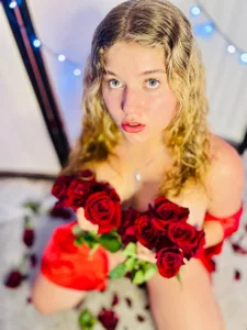 alaia_greyy Valentine's Day! Let's celebrate together! Immagine  2