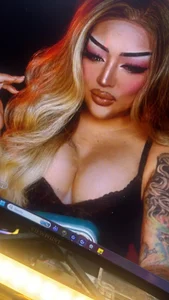 TiffanyWolf Public Pic