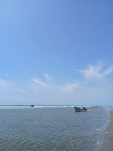 More beach for me uwu de sara_winehouse1 Foto 8