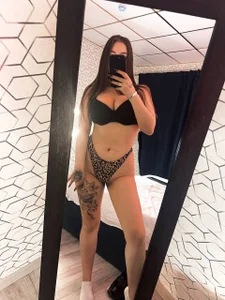 MeowKelly Public Foto