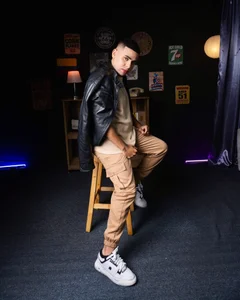 Dress casually for a relaxed plan de DavidCruzz  Imagens