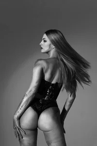 Gold de Lady___M  3 Imagens