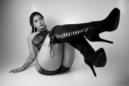 LorenaStevensのBLACK AND WITHEの枚の写真