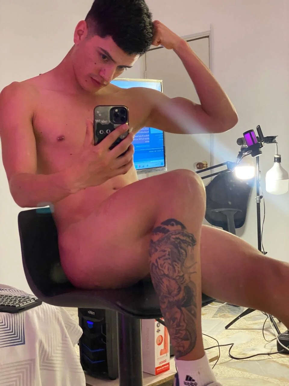 LeoTease Δημοφιλής εικόνα 8928