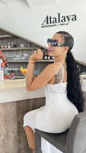 Would you have a date with Alejandra? od pretty_pettite  snímek