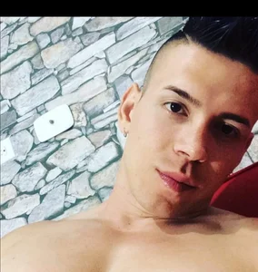 _707_bigcock kullanıcısının All about me albümü -  9 fotoğraf