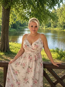 CrystalVibe 🌸 Meet Me by the River Fotka 3
