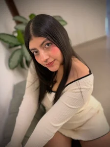 AriaFoxx_ In my house 🌟 Pic