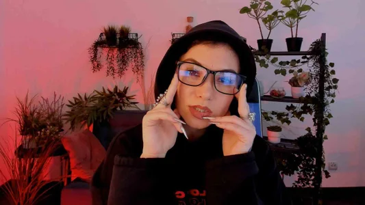 NeoGeisha Public Poză 3