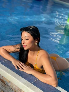 MeganCruzGB A wet afternoon 💦 Immagine 