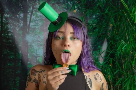 ChloeAllennn 🍀 Shamrocks & Shenanigans Pic 3